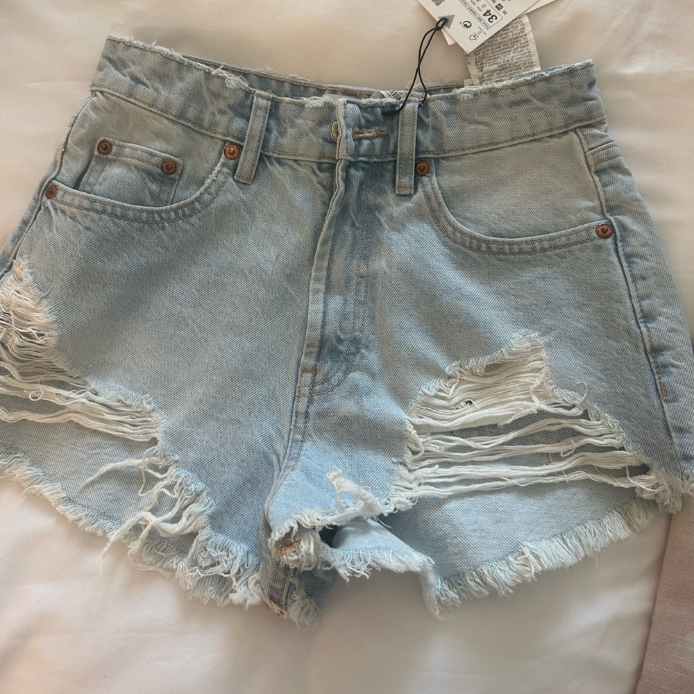 Zara High waisted curved shorts